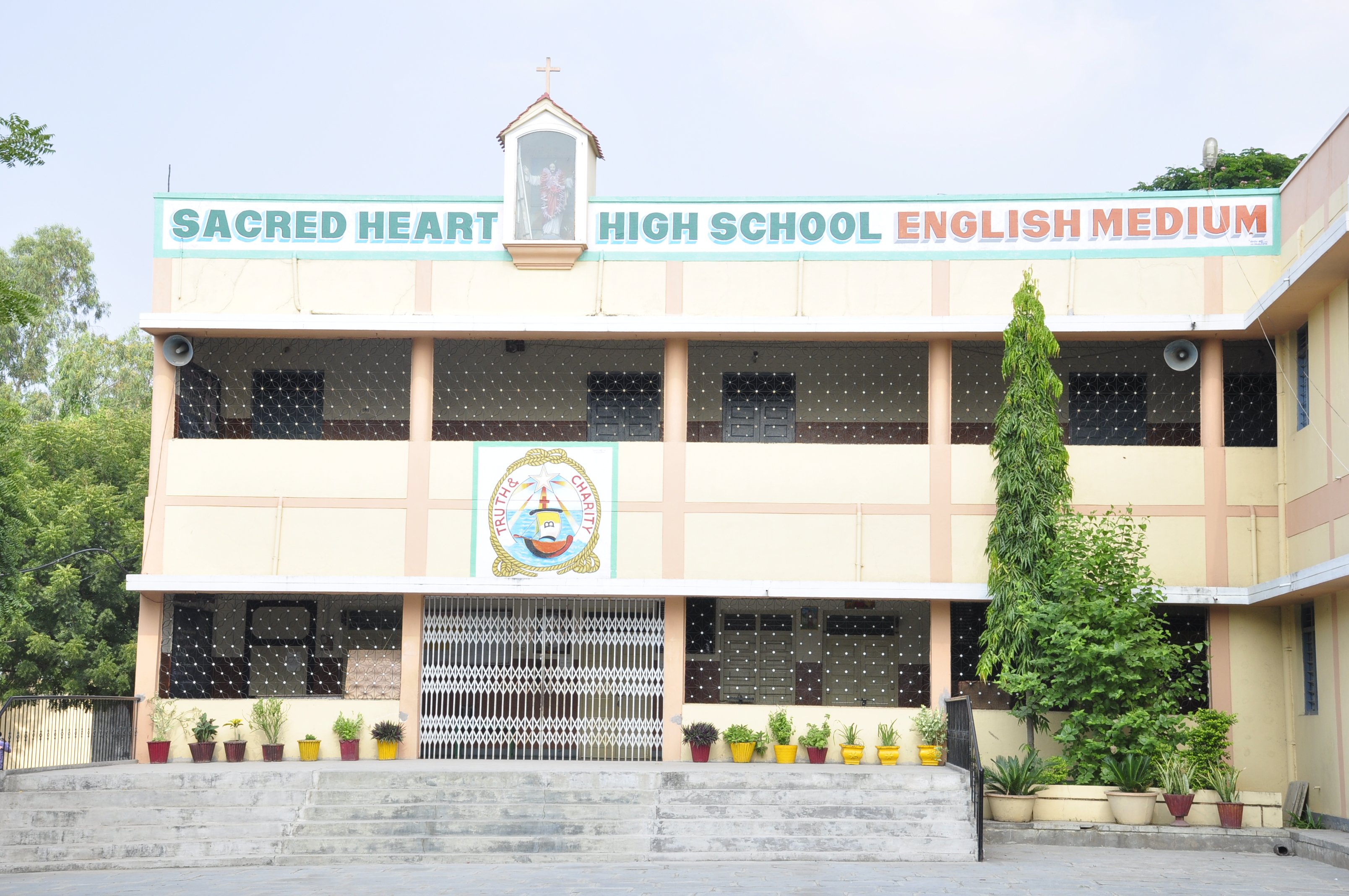 Sacred Heart High School Slide 1